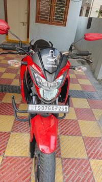 Honda CB Hornet 160R
