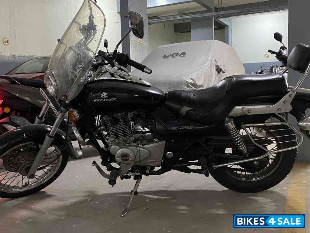 Bajaj Avenger Cruise 220
