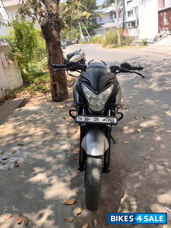 Black Bajaj Pulsar NS200