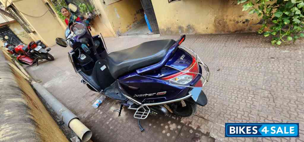 Pearl Blue TVS Jupiter 125
