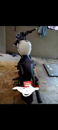 White Royal Enfield Thunderbird X 350