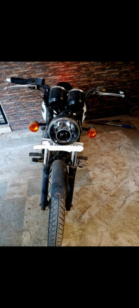 White Royal Enfield Thunderbird X 350