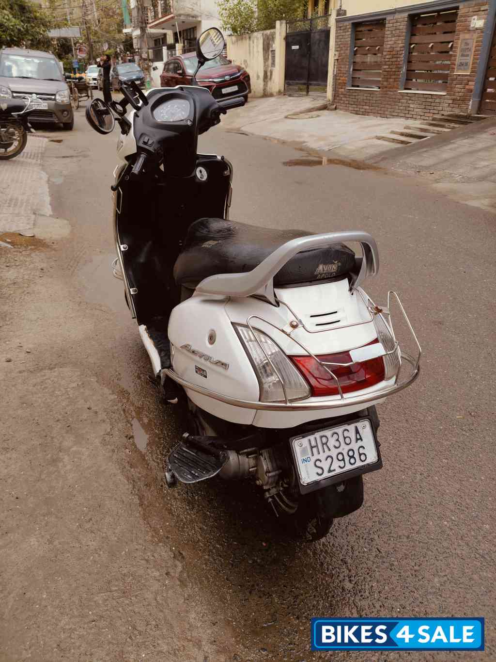 White Honda Activa 3G
