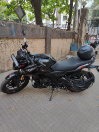 Black Bajaj Pulsar N160