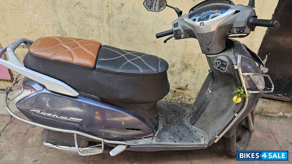 Blue Matalic Honda Activa 125
