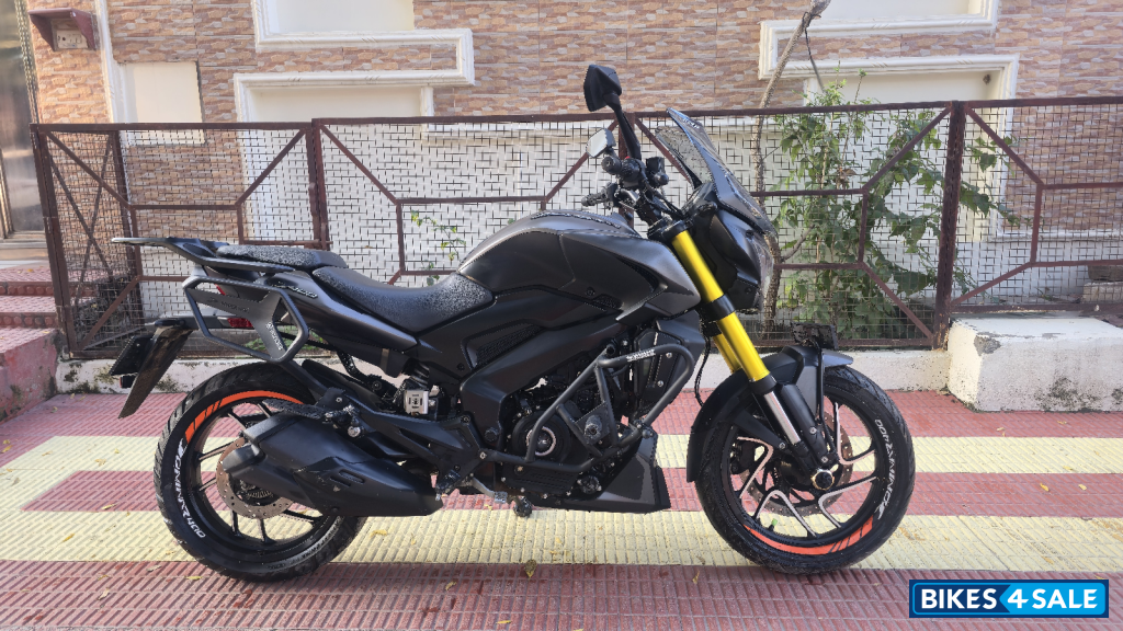 Bajaj Dominar 400 ABS BS6