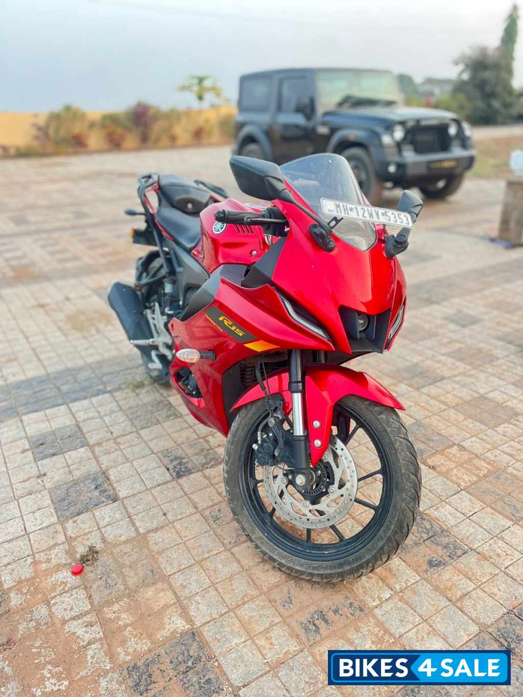 Red Yamaha R15 V4