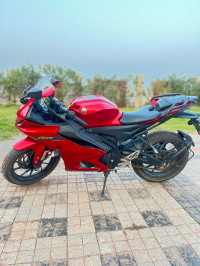 Red Yamaha R15 V4