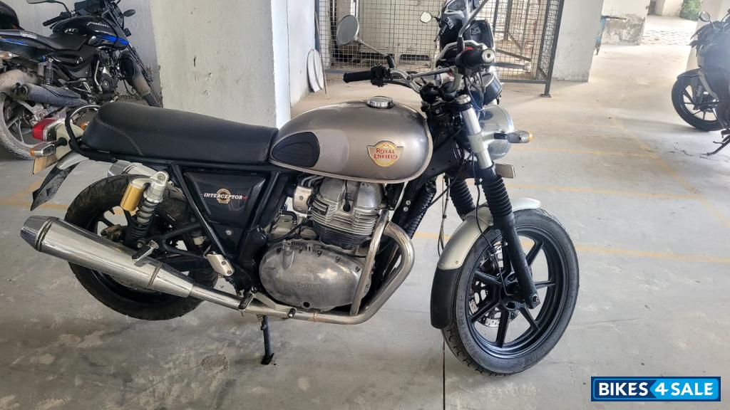 Silver Spectre Royal Enfield Interceptor 650 Twin