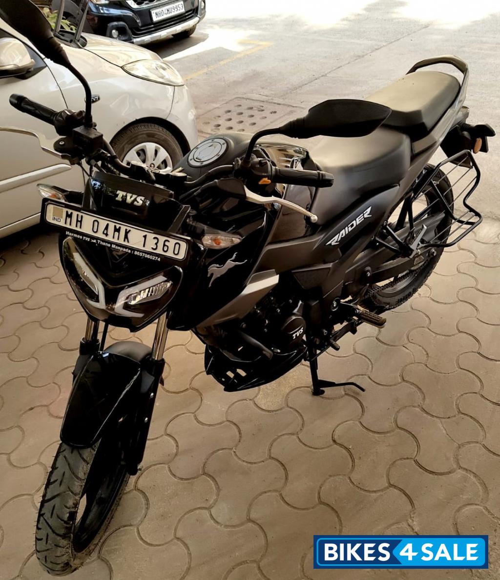 Wicked Black TVS Raider SX