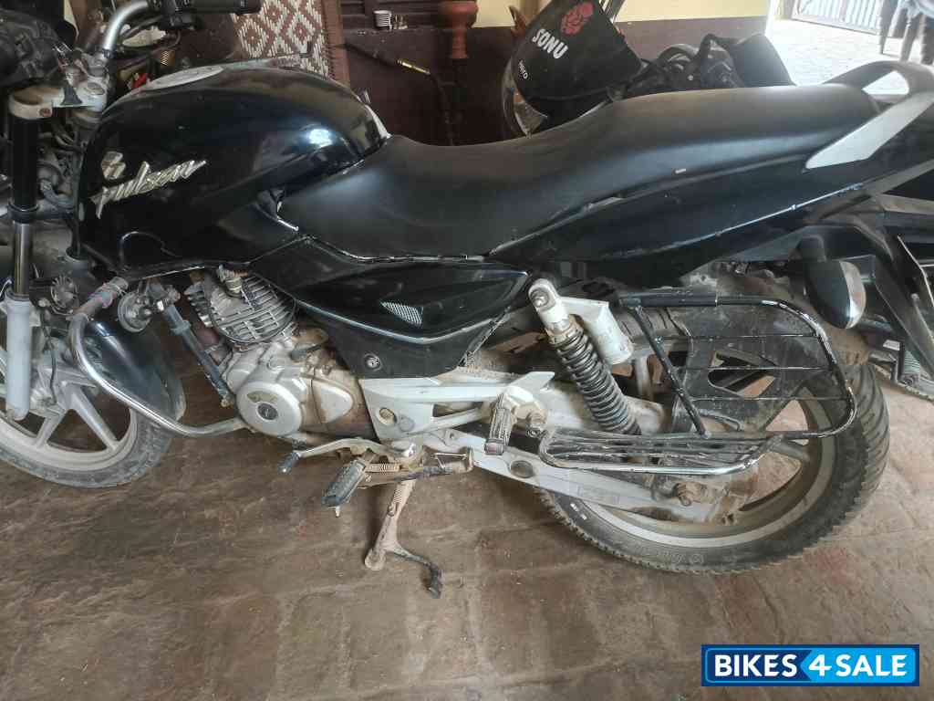 Black Bajaj Pulsar 150 DTSi