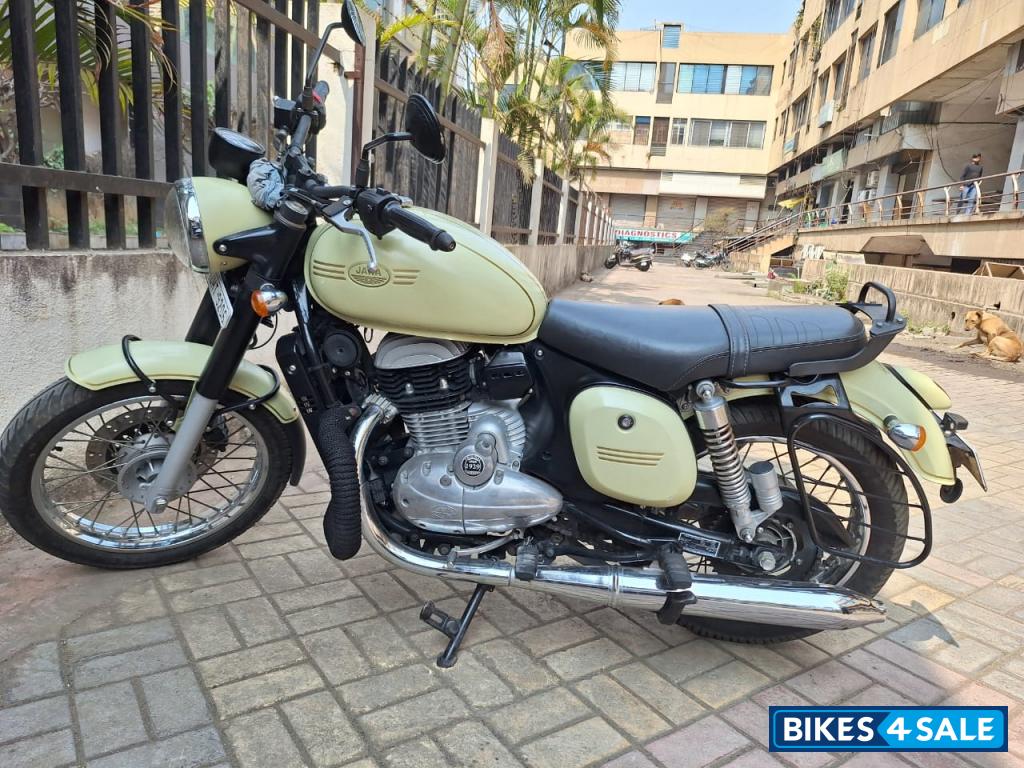 Lemon Yellow Jawa forty two