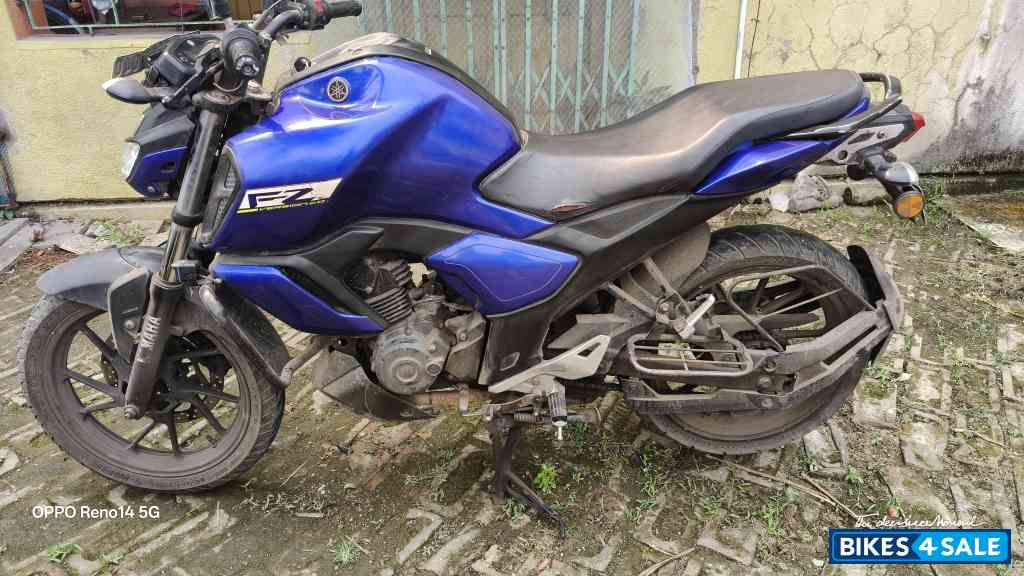 Blie Yamaha FZ FI V3 BS6 Blie Yamaha FZ FI V3 BS6