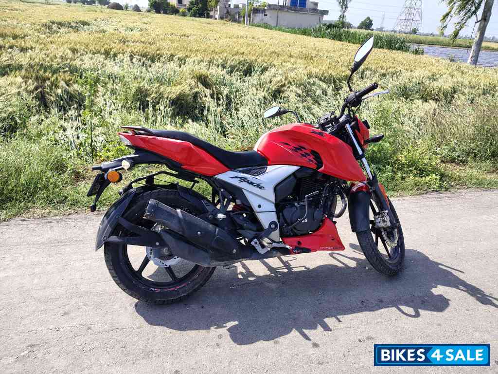 TVS Apache RTR 160 4V