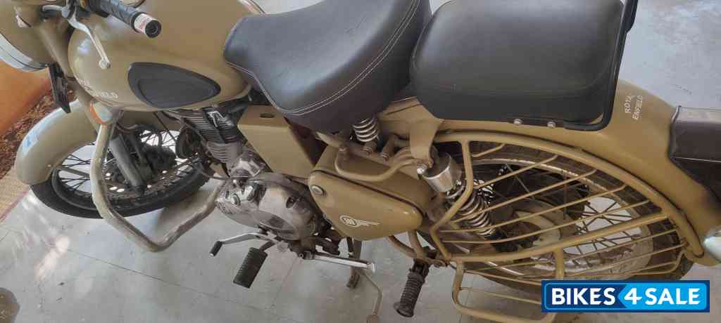 Desert Strom Royal Enfield Classic Desert Storm