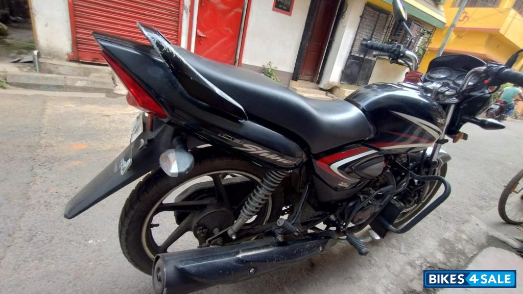 Black Honda Shine 125 Disc