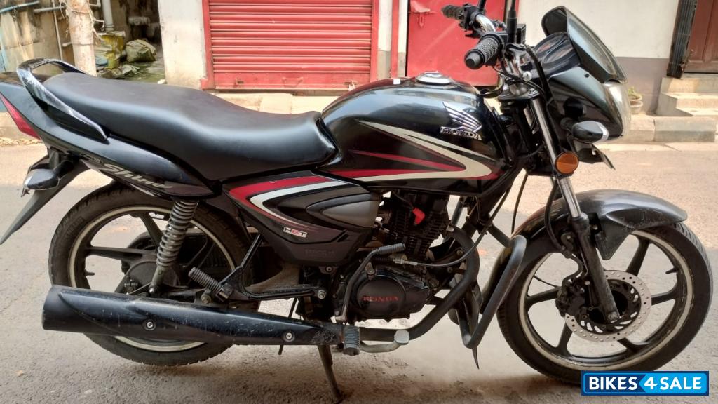 Black Honda Shine 125 Disc