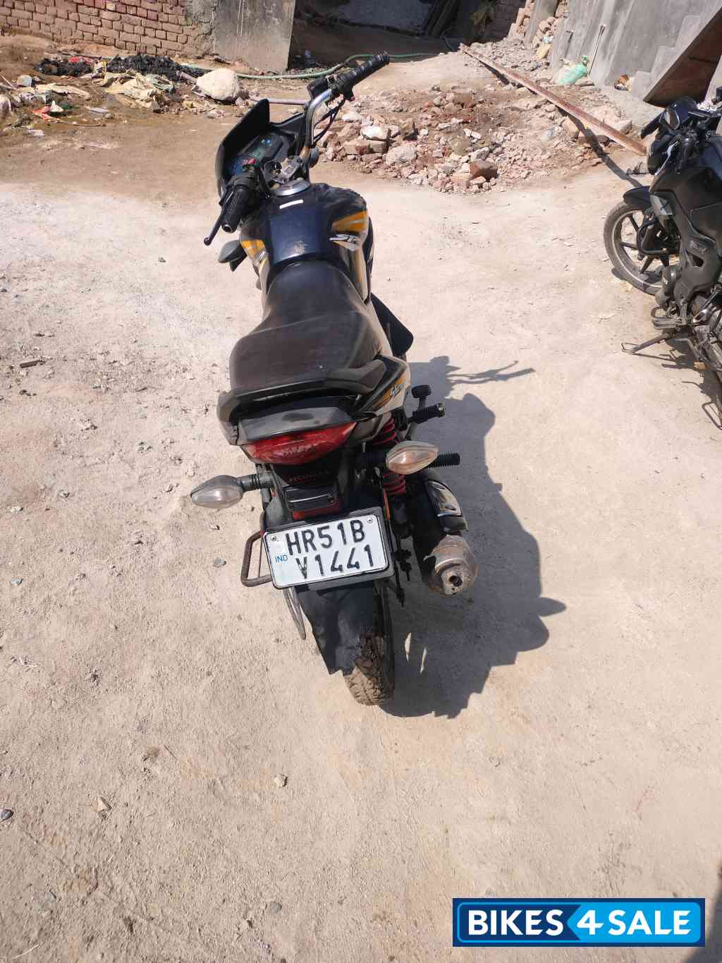 Pearl Blue Honda SP125