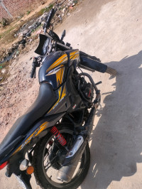 Pearl Blue Honda SP125