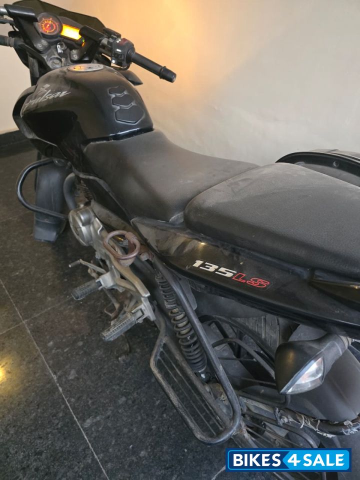 Black Bajaj Pulsar 135LS