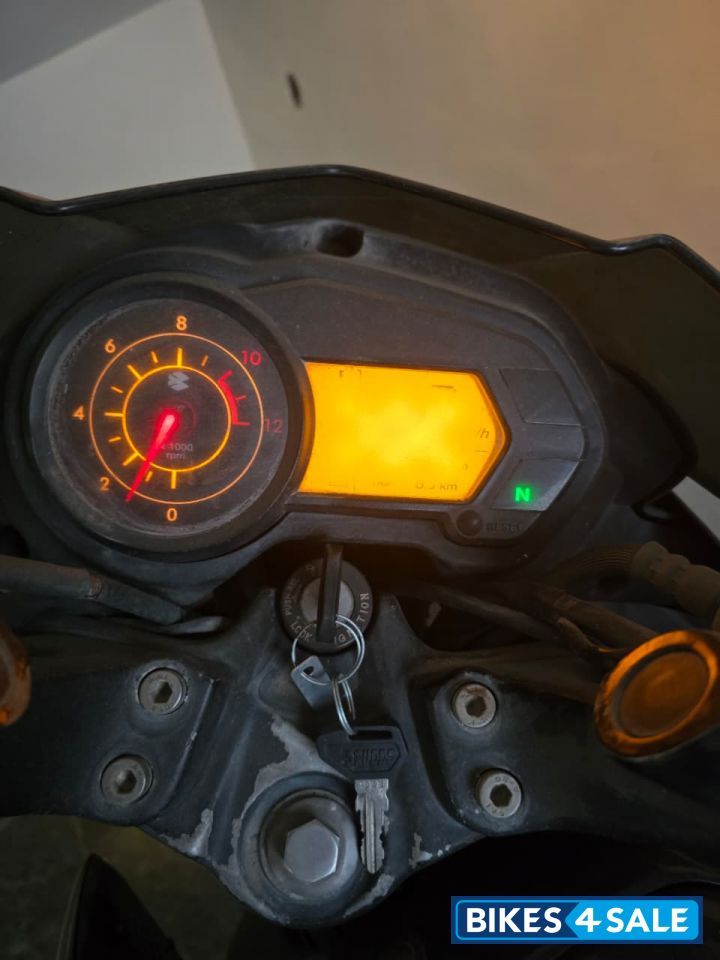 Black Bajaj Pulsar 135LS