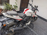 TVS Apache RTR 200 4V