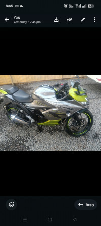 Met Gray Lush Green Suzuki Gixxer SF 2025