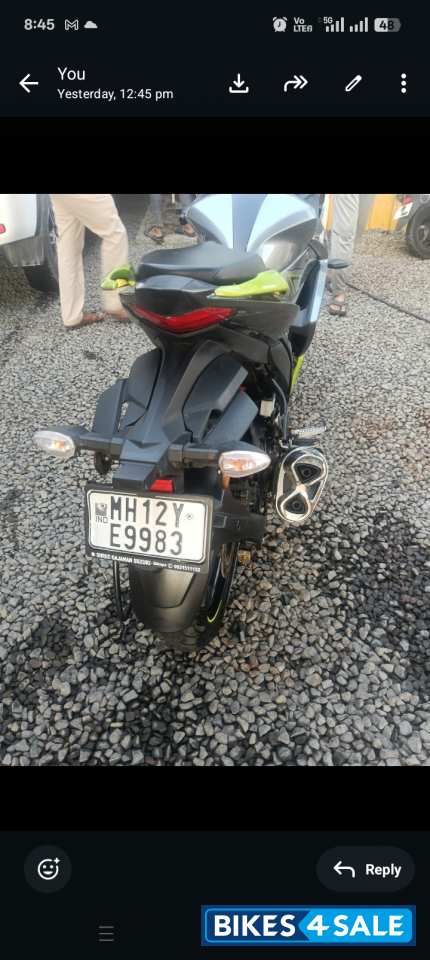 Met Gray Lush Green Suzuki Gixxer SF 2025