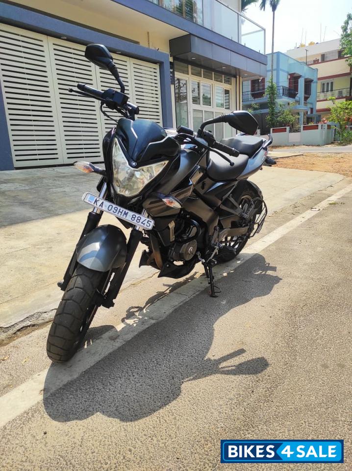 Bajaj Pulsar 200 NS