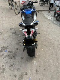 Bajaj Pulsar RS 200 ABS