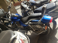 Bajaj Avenger 200 DTS-i