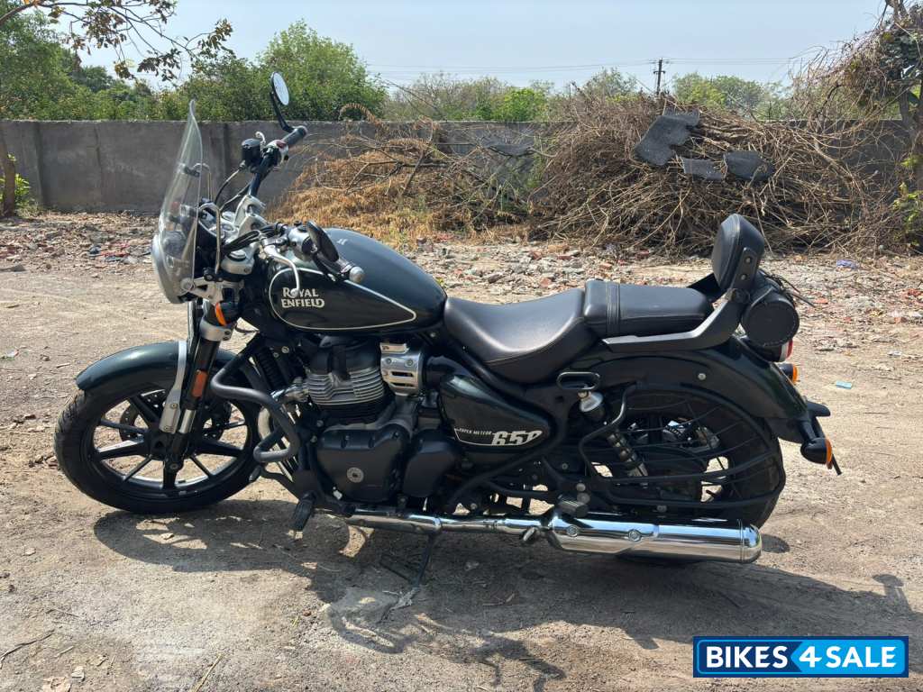 Astral Green Royal Enfield Super Meteor 650 Astral Green Royal Enfield Super Meteor 650