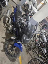 Bajaj Pulsar 220F