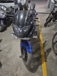Bajaj Pulsar 220F