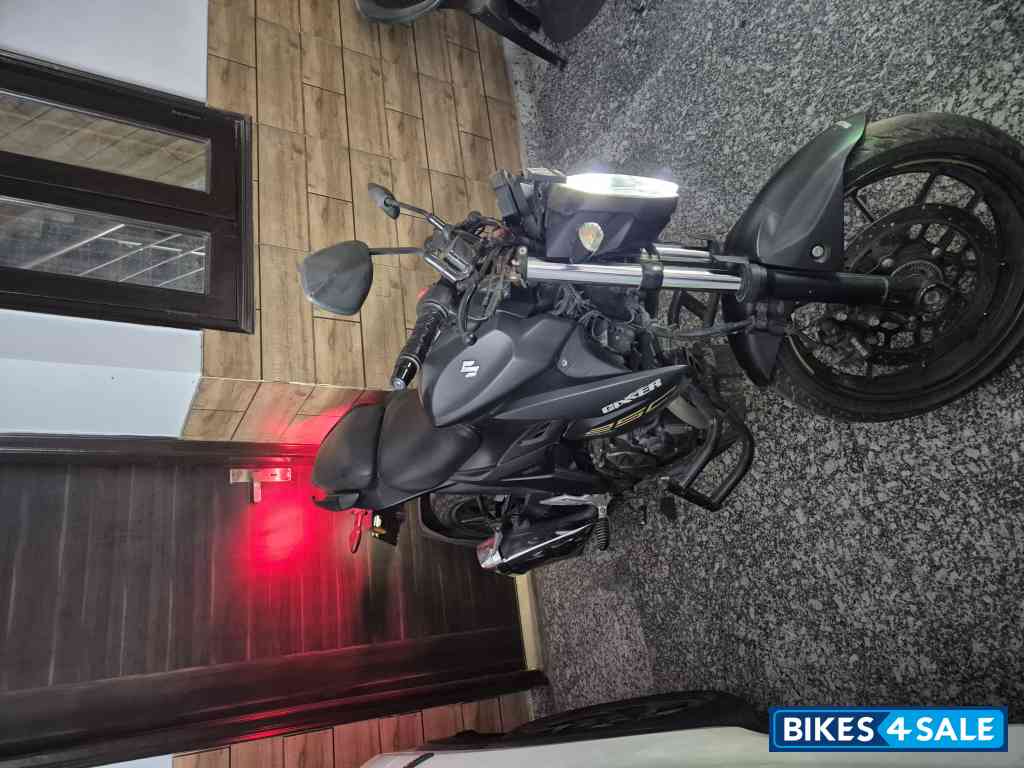 Suzuki Gixxer 250