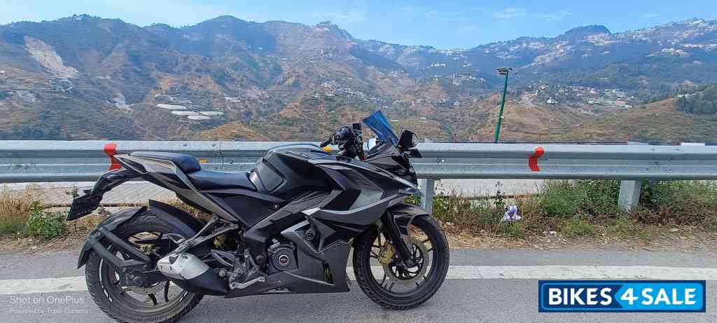 Graphite Black Bajaj Pulsar RS 200