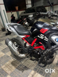 Kathmandu Golden Colour BMW G 310 GS
