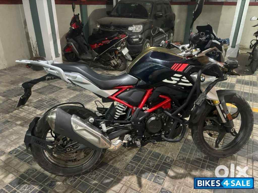 Kathmandu Golden Colour BMW G 310 GS