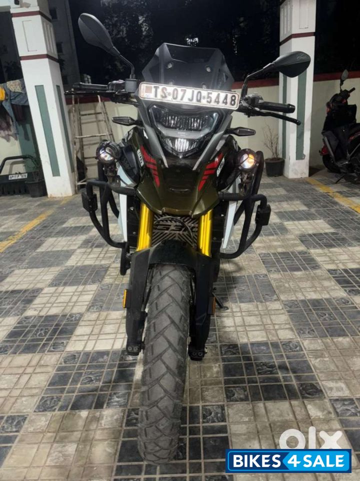 Kathmandu Golden Colour BMW G 310 GS