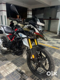 Kathmandu Golden Colour BMW G 310 GS