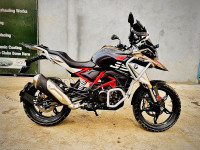 Kathmandu Golden Colour BMW G 310 GS