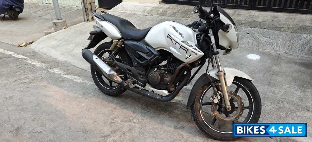 TVS Apache RTR 180 ABS