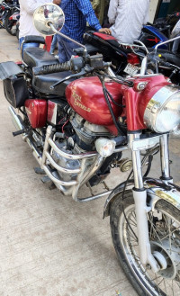 Red Royal Enfield Bullet Electra