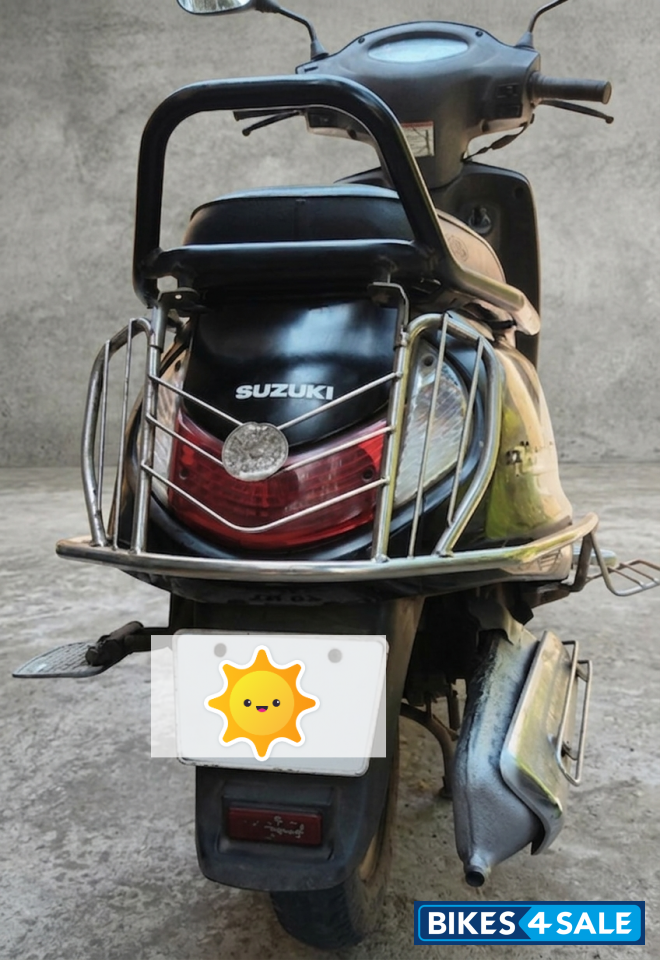 Black Suzuki Access 125