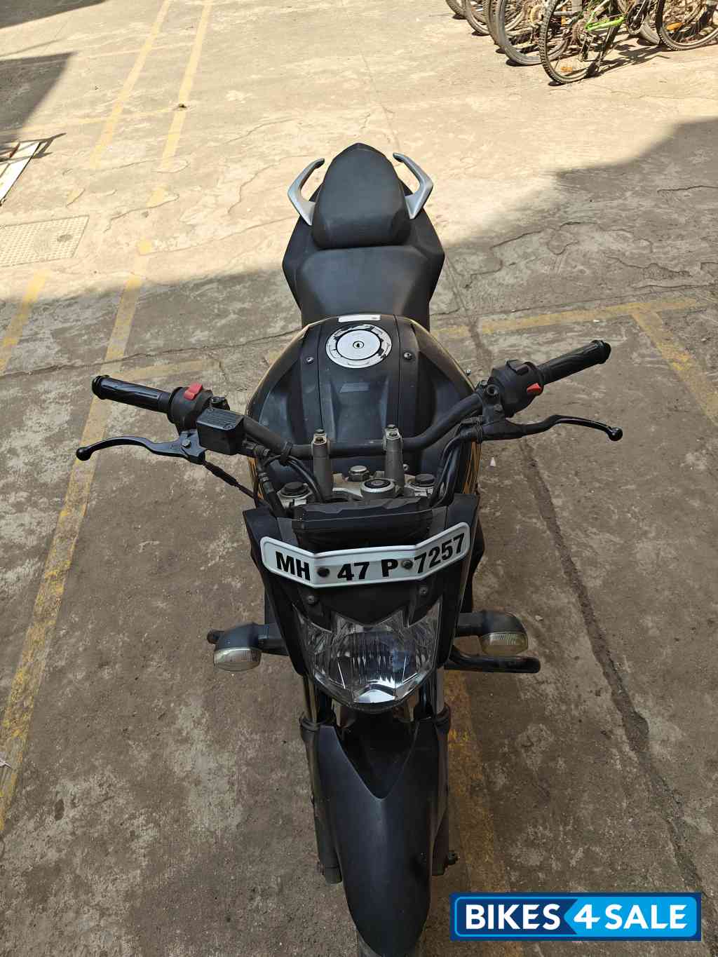 Black Yamaha FZ-S FI V2