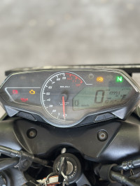 Black Bajaj Pulsar N160