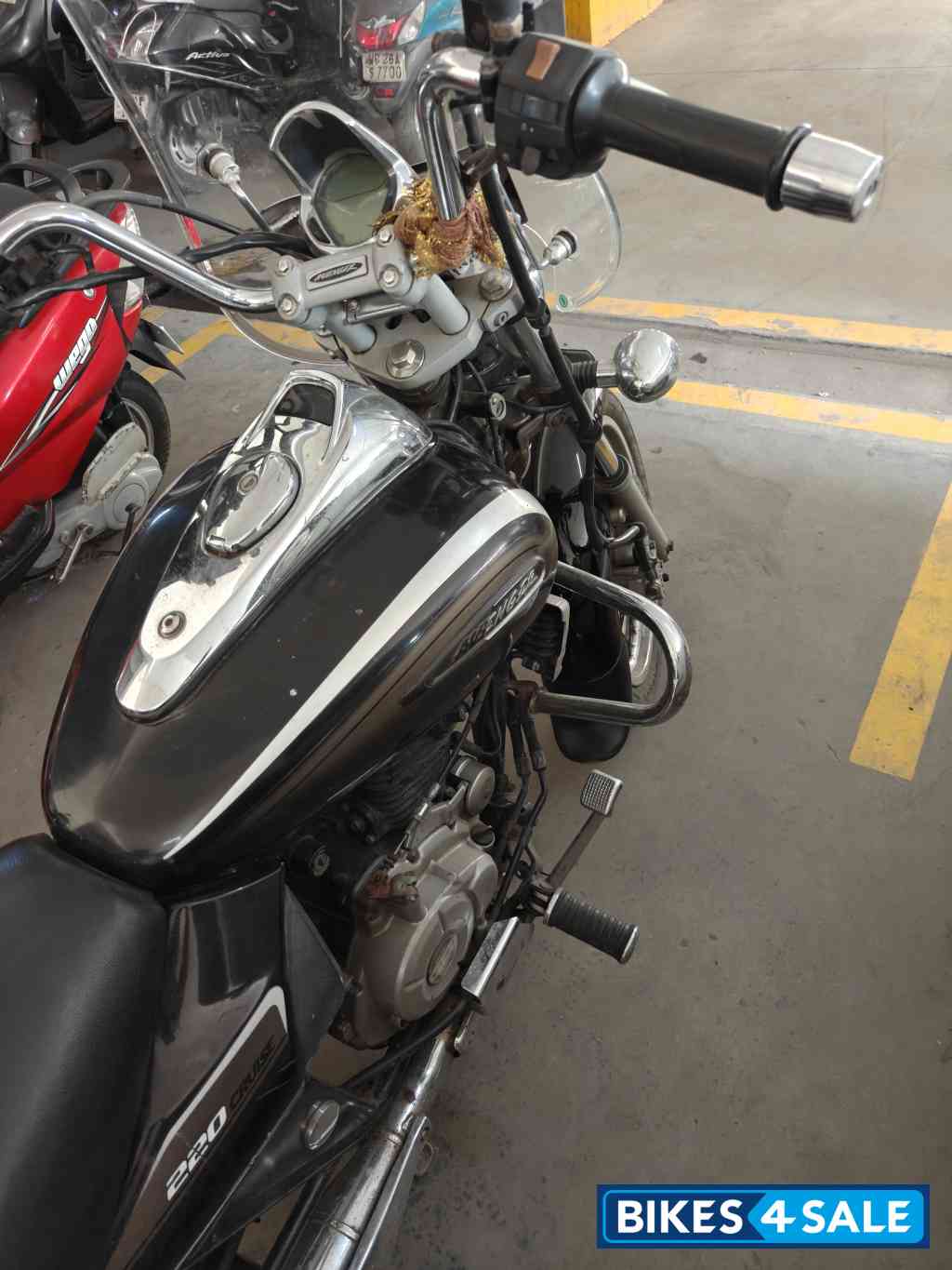 Bajaj Avenger Cruise 220