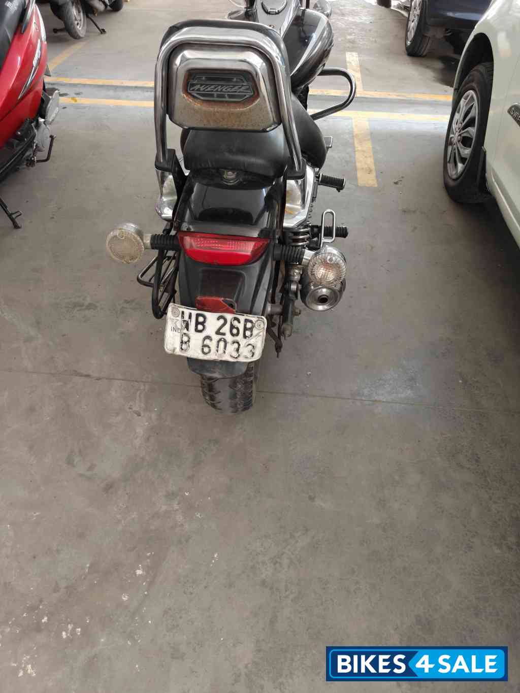 Bajaj Avenger Cruise 220