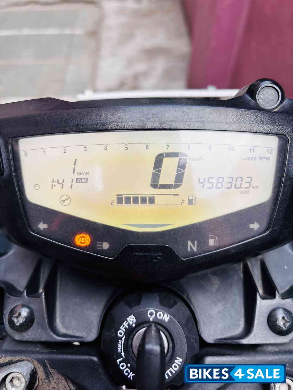 TVS Apache RTR 200 4V ABS