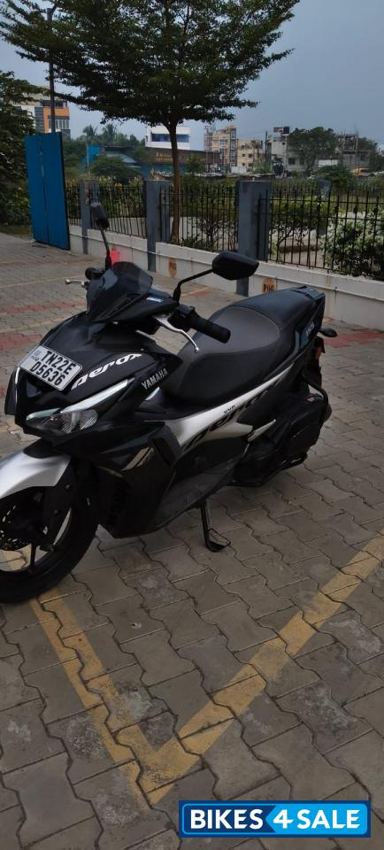 Black Metallic Yamaha Aerox 155